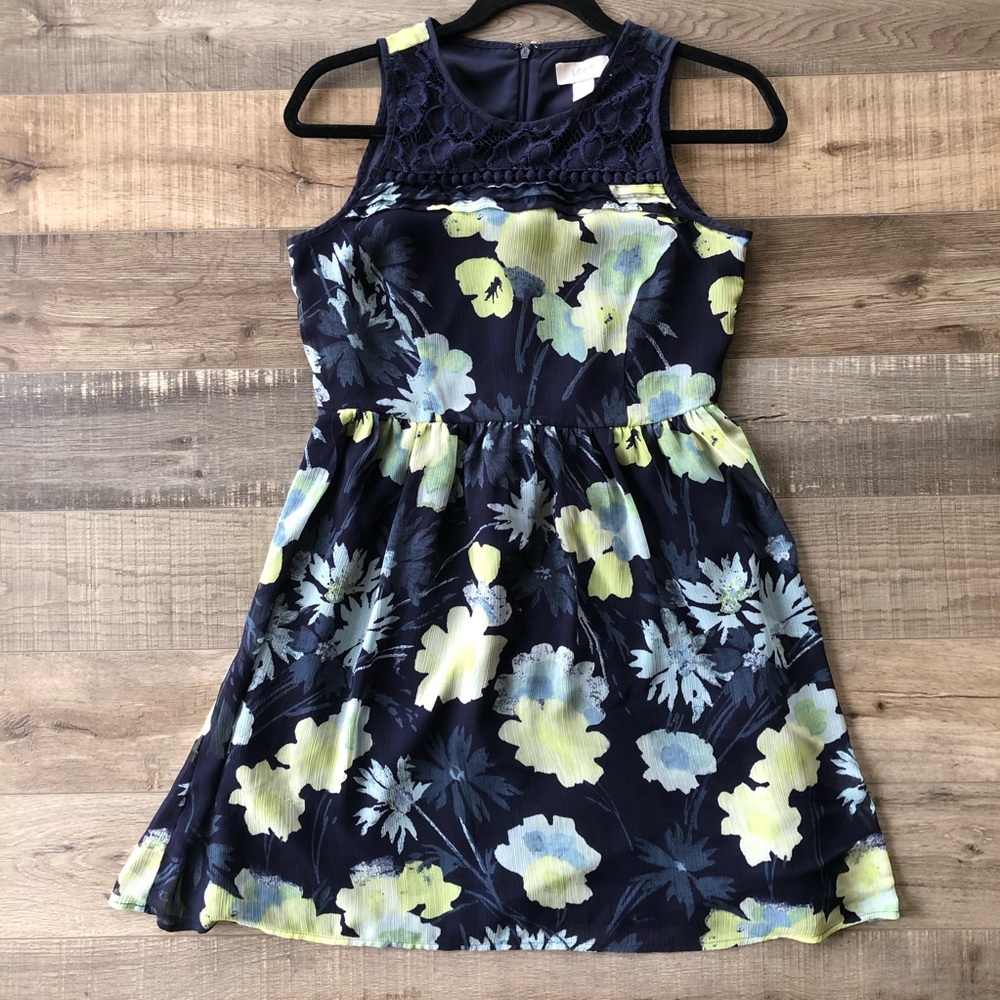LOFT 2 Petite Blue floral dress